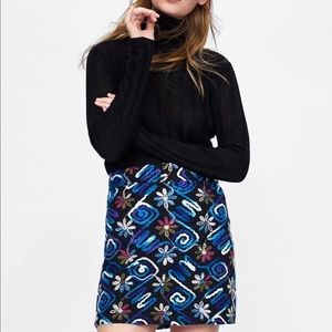 Embroidery multicolor flowery Zara skirt